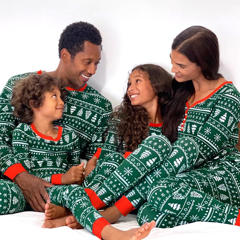 Green Christmas Matching Family Pajamas Sets BigBeryl